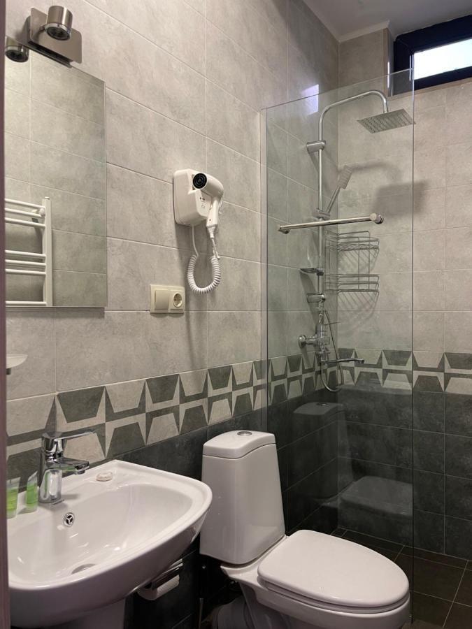 Art Family Hotel Tiflis Oda fotoğraf