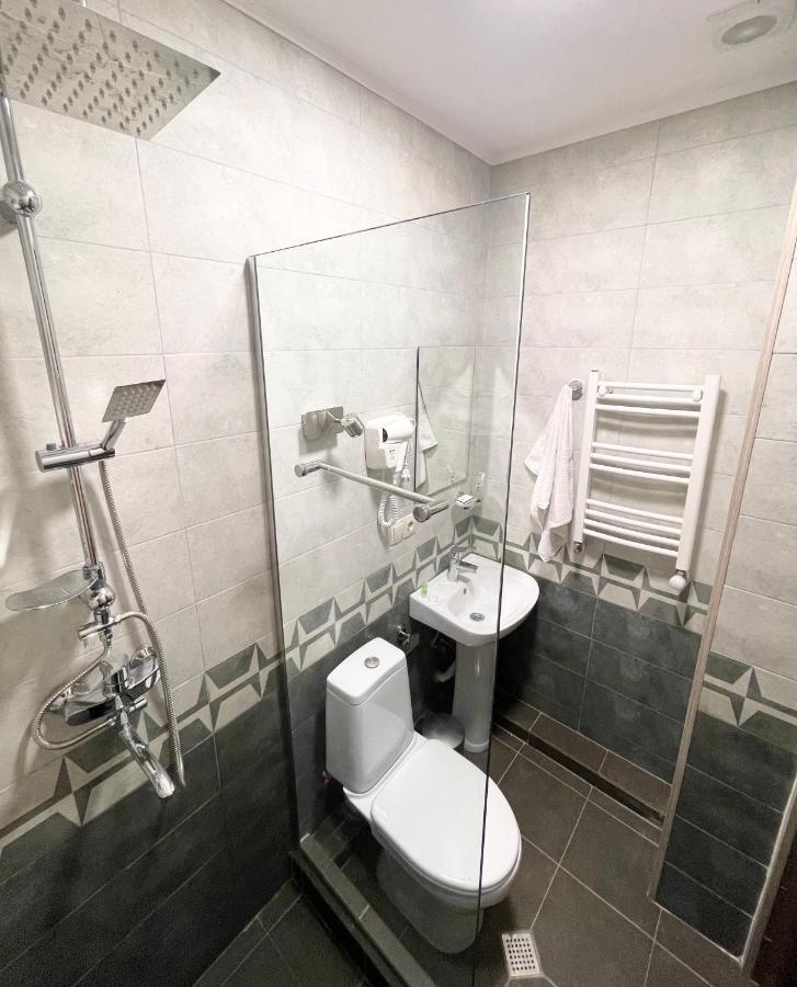 Art Family Hotel Tiflis Dış mekan fotoğraf