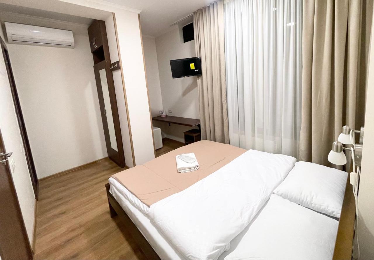 Art Family Hotel Tiflis Dış mekan fotoğraf